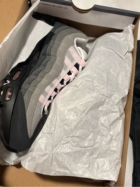 Nike Air Max 95 in Black, Gray & Light Pink